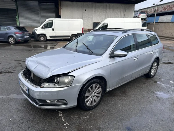 VOLKSWAGEN PASSAT SW Confortline 2011