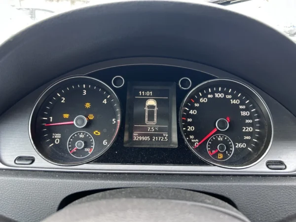 VOLKSWAGEN PASSAT SW Confortline 2011