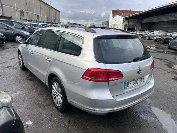 VOLKSWAGEN PASSAT SW Confortline 2011