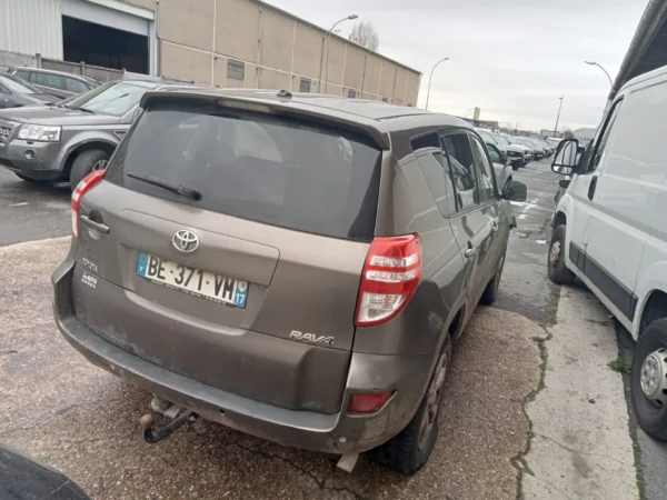 TOYOTA RAV4 2010