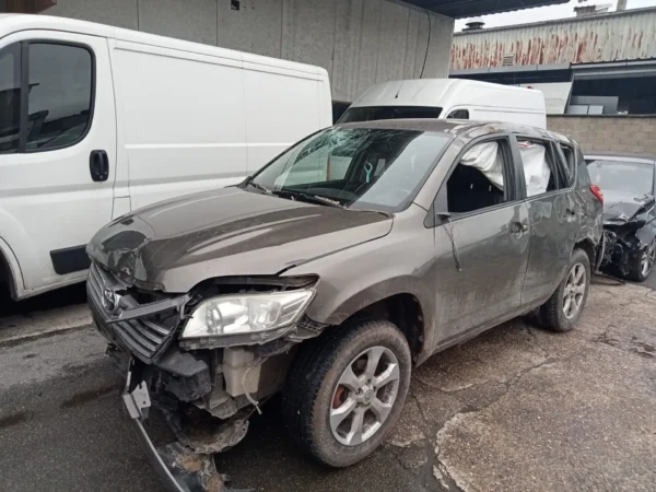 TOYOTA RAV4 2010