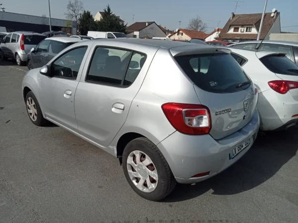 DACIA SANDERO Ambiance 2013