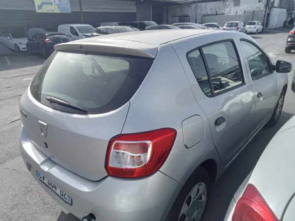 DACIA SANDERO Ambiance 2013
