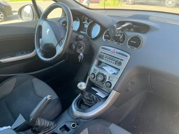 PEUGEOT 308 Féline 2010