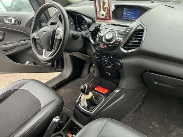 FORD ECOSPORT Executive 2017