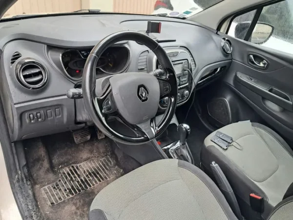 RENAULT CAPTUR Zen EDC 2013