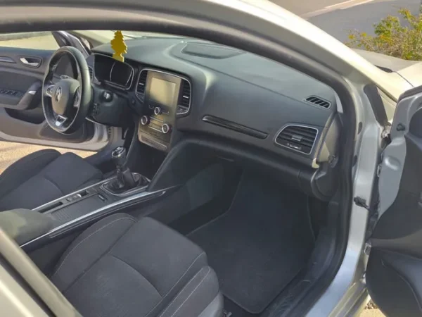 RENAULT MEGANE IV BERLINE Limited 2017