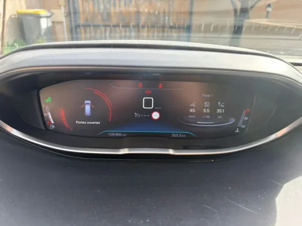 PEUGEOT 5008 Crossway 2018