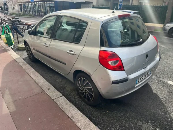 RENAULT CLIO III Confort Dynamique A 2006