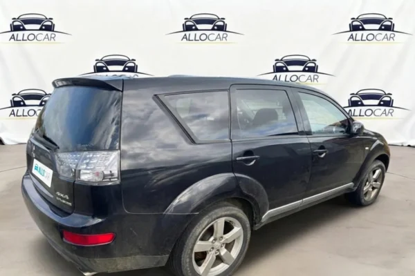 MITSUBISHI OUTLANDER Intense 2009