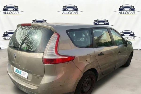RENAULT SCENIC III Authentique 2009