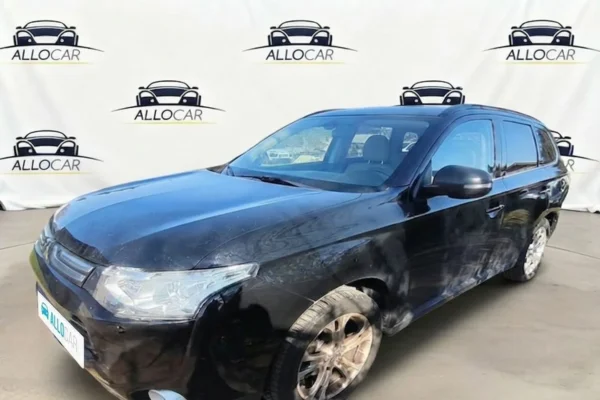MITSUBISHI OUTLANDER Intense 2013