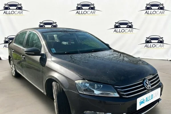 VOLKSWAGEN PASSAT Trendline 2010