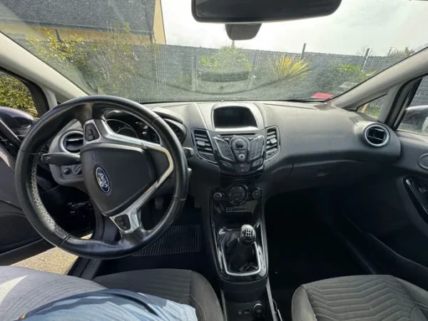 FORD FIESTA Trend 2013