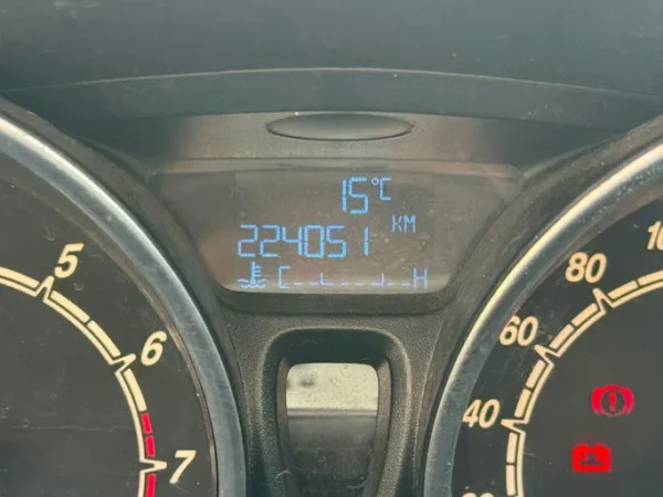 FORD FIESTA Trend 2013