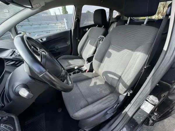 FORD FIESTA Trend 2013