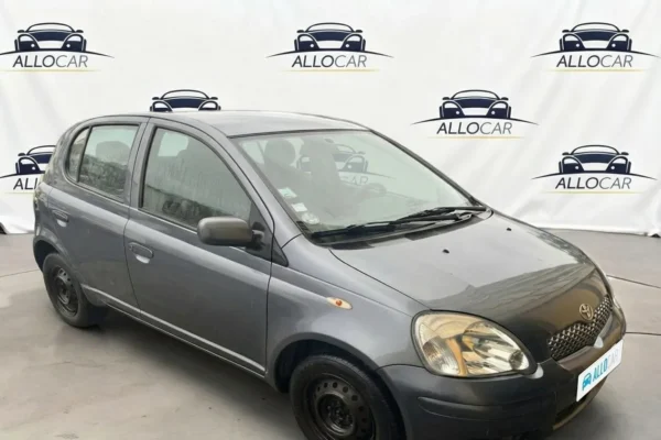 TOYOTA YARIS Creative 2005