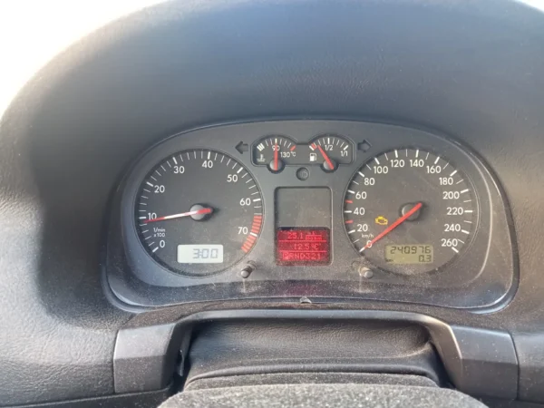 VOLKSWAGEN GOLF Sport A 2001