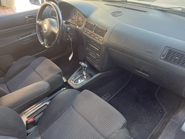 VOLKSWAGEN GOLF Sport A 2001