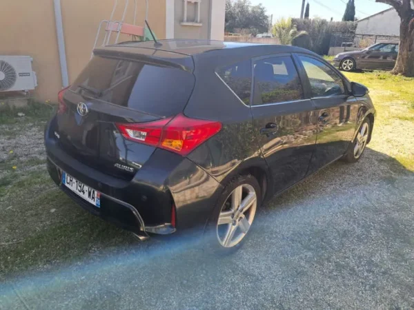 TOYOTA AURIS BUSINESS Business 2013