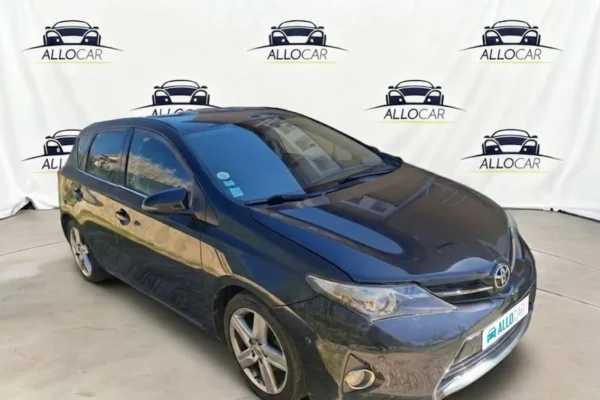 TOYOTA AURIS BUSINESS Business 2013