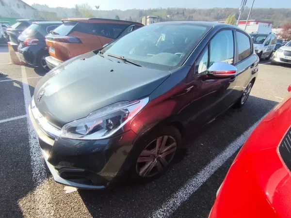 PEUGEOT 208 Style 2017