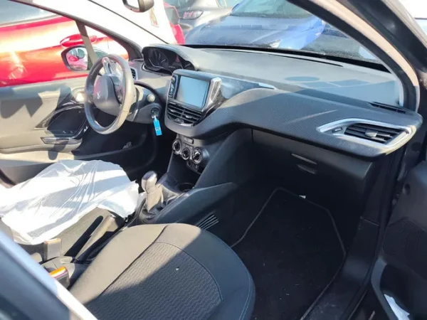 PEUGEOT 208 Style 2017