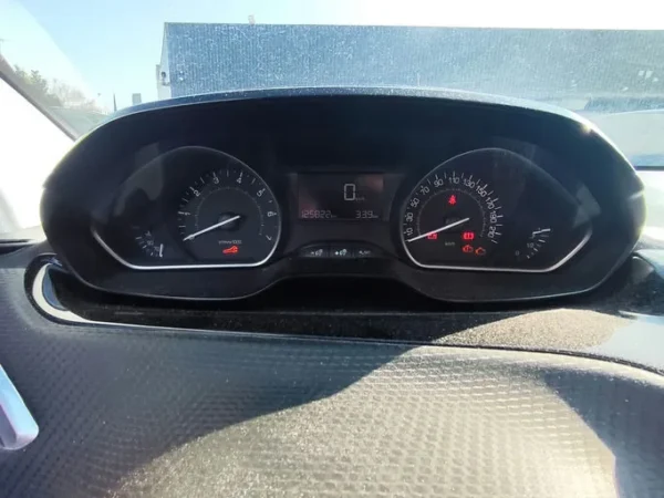 PEUGEOT 208 Style 2017