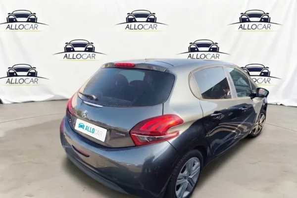 PEUGEOT 208 Style 2017
