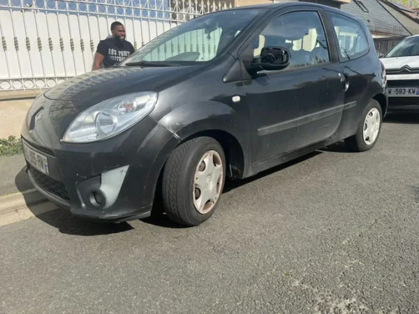 RENAULT TWINGO II Initiale 2010