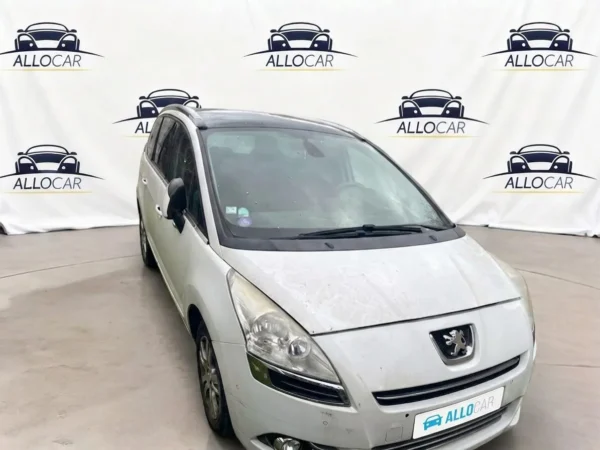 PEUGEOT 5008 Allure 5pl 2013