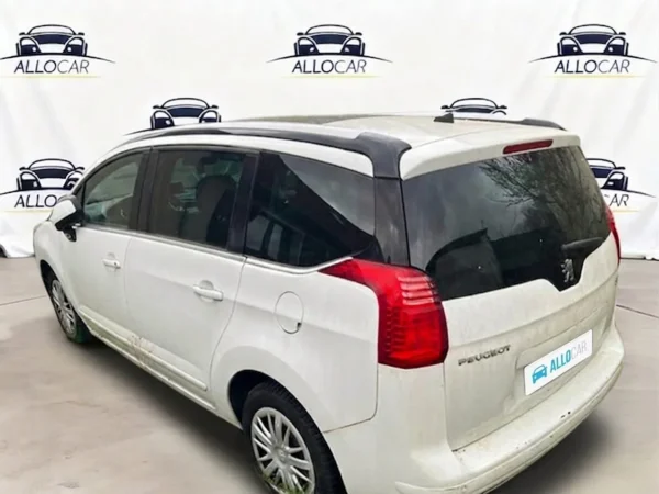 PEUGEOT 5008 Allure 5pl 2013