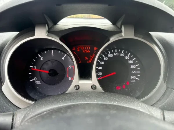 NISSAN JUKE Visia 2011
