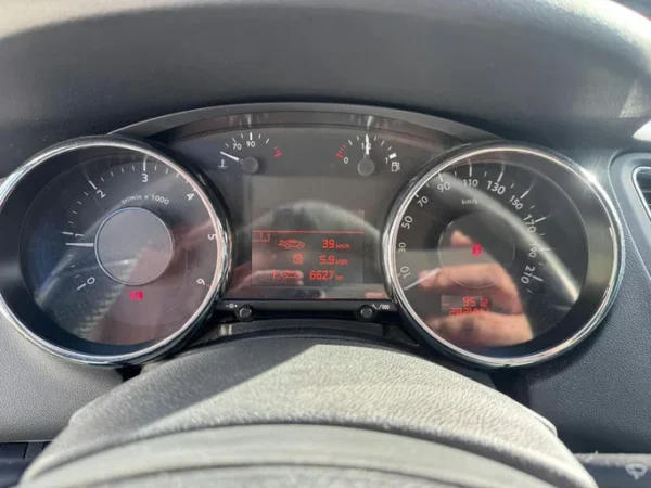 PEUGEOT 5008 Premium Pack 5pl 2011