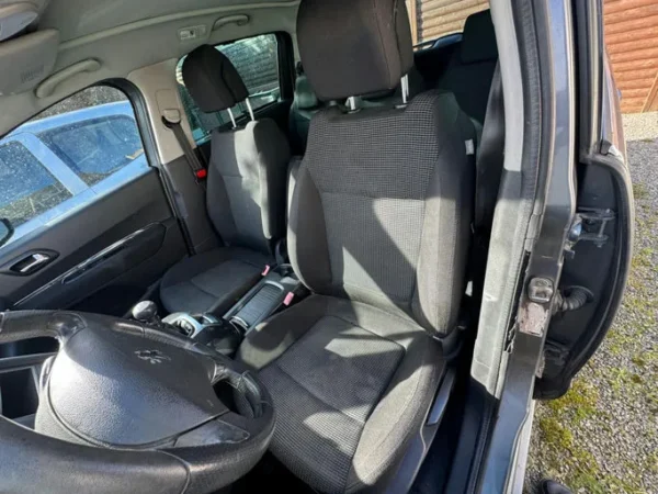 PEUGEOT 5008 Premium Pack 5pl 2011