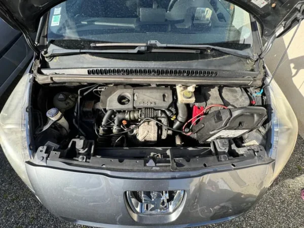 PEUGEOT 5008 Premium Pack 5pl 2011