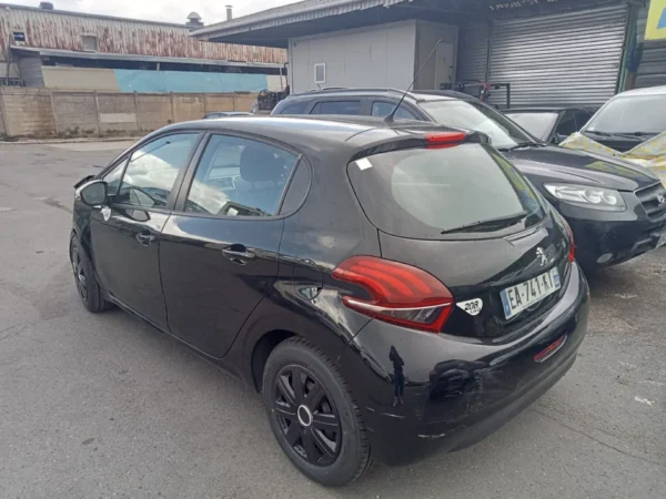 PEUGEOT 208 Active 2016