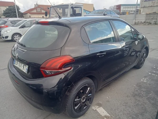 PEUGEOT 208 Active 2016