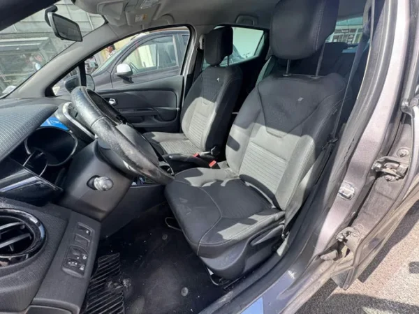 RENAULT CLIO IV ESTATE SL Limited 2016