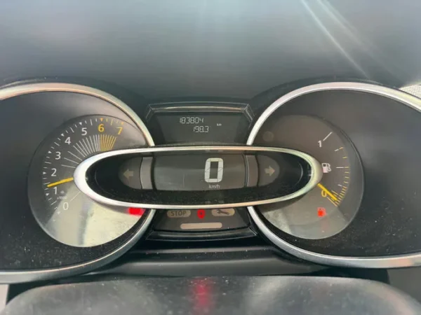 RENAULT CLIO IV ESTATE SL Limited 2016