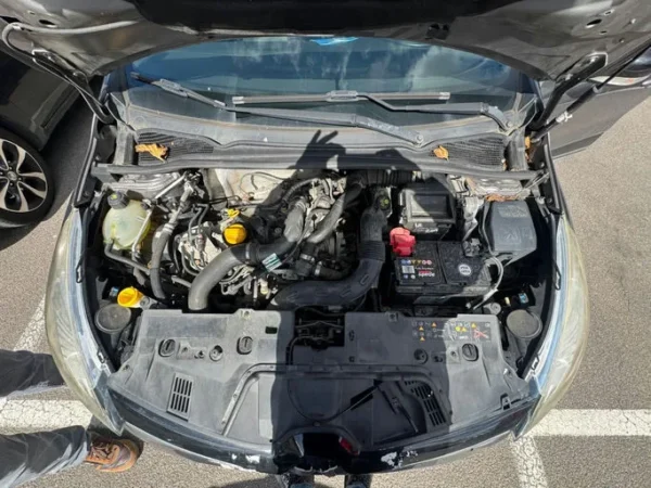 RENAULT CLIO IV ESTATE SL Limited 2016