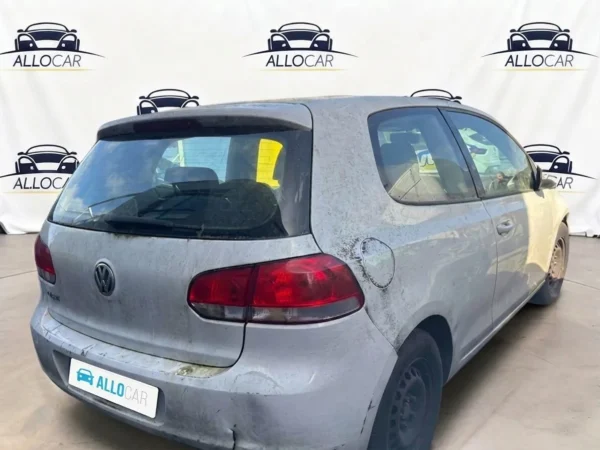 VOLKSWAGEN GOLF Style 2011