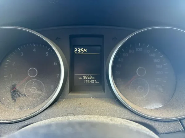VOLKSWAGEN GOLF Style 2011