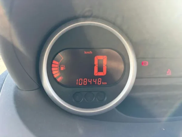 RENAULT TWINGO II Art Collection 2009