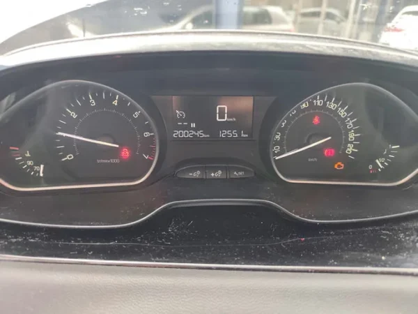PEUGEOT 208 Active 2017