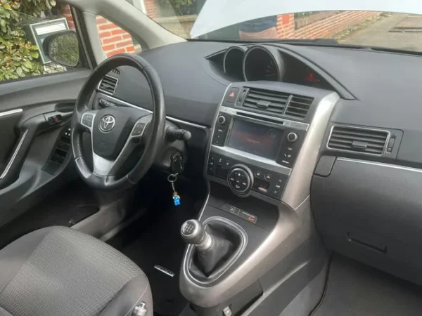 TOYOTA VERSO LCA Style 2014