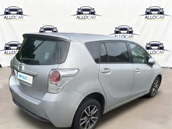 TOYOTA VERSO LCA Style 2014