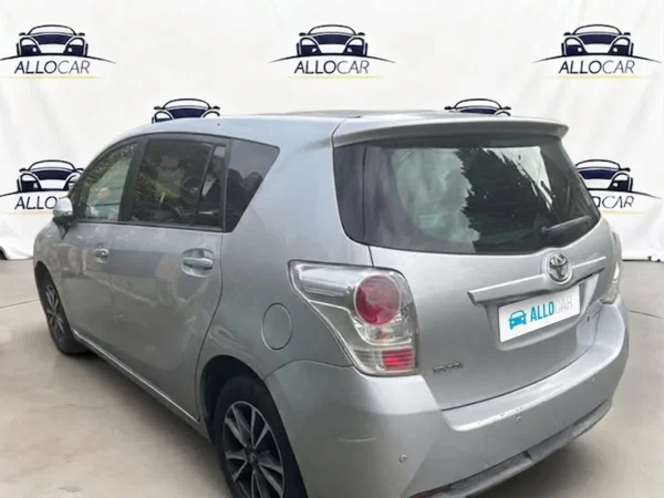 TOYOTA VERSO LCA Style 2014