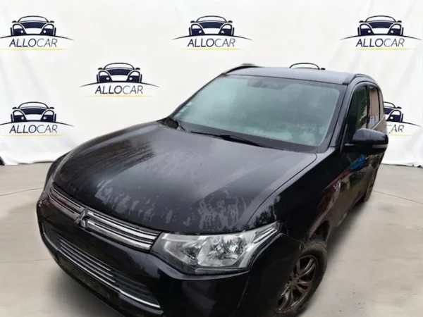 MITSUBISHI OUTLANDER Intense 2014