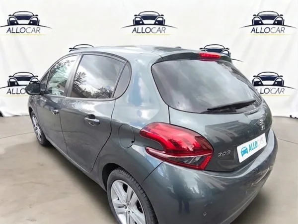 PEUGEOT 208 Style 2017